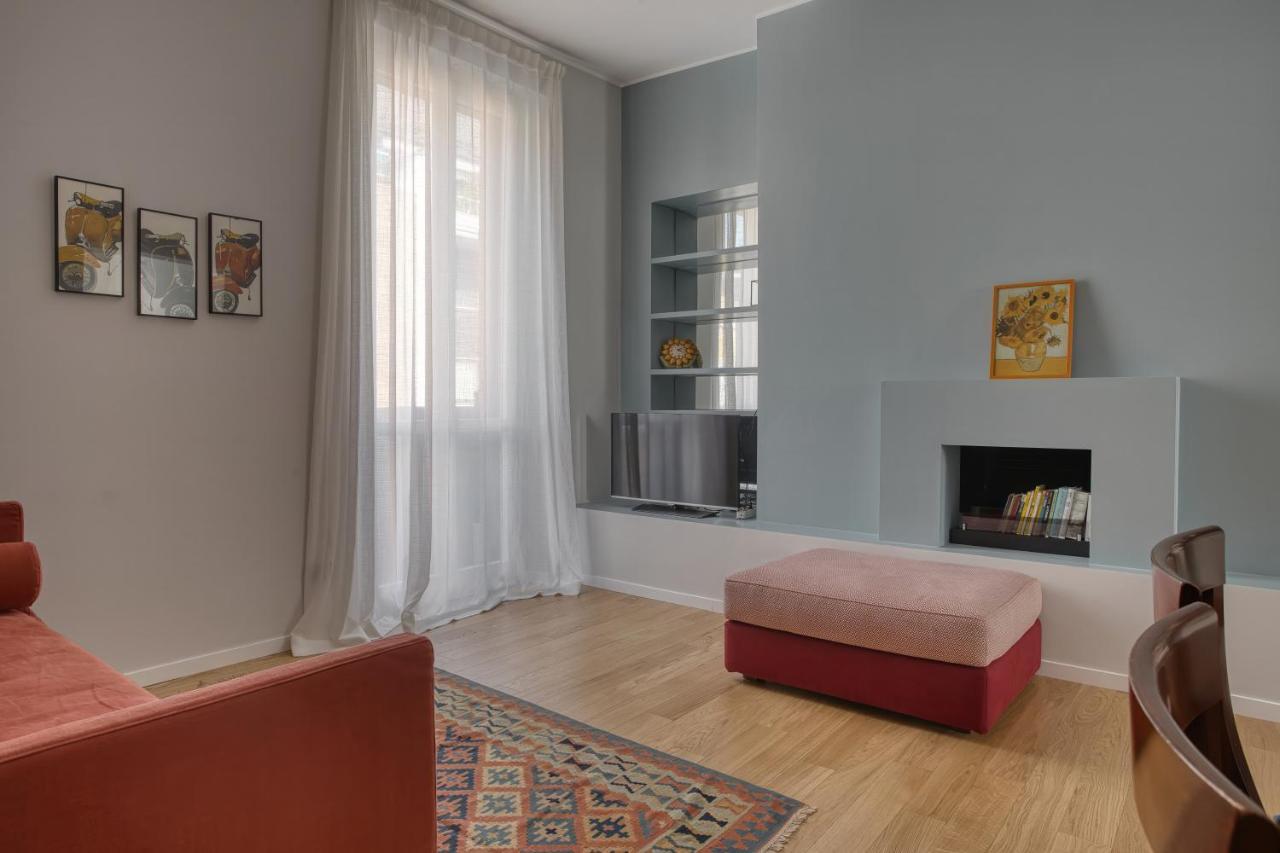 Joivy Lovely Apt, Easy Access To Centre Apartment Milan Bagian luar foto