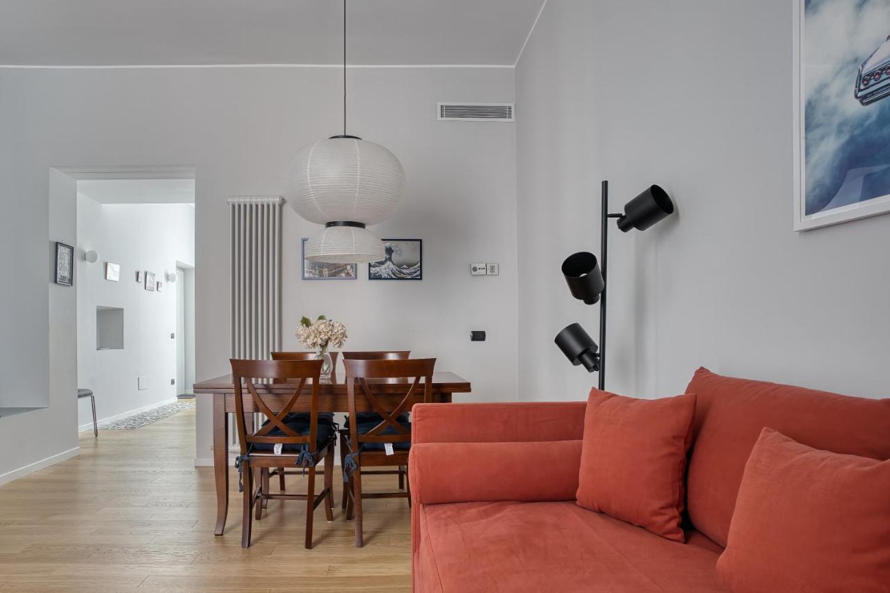 Joivy Lovely Apt, Easy Access To Centre Apartment Milan Bagian luar foto