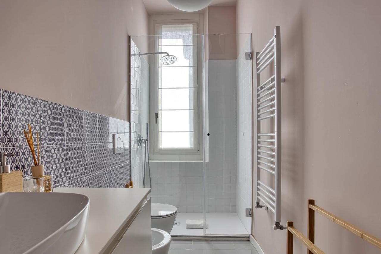 Joivy Lovely Apt, Easy Access To Centre Apartment Milan Bagian luar foto