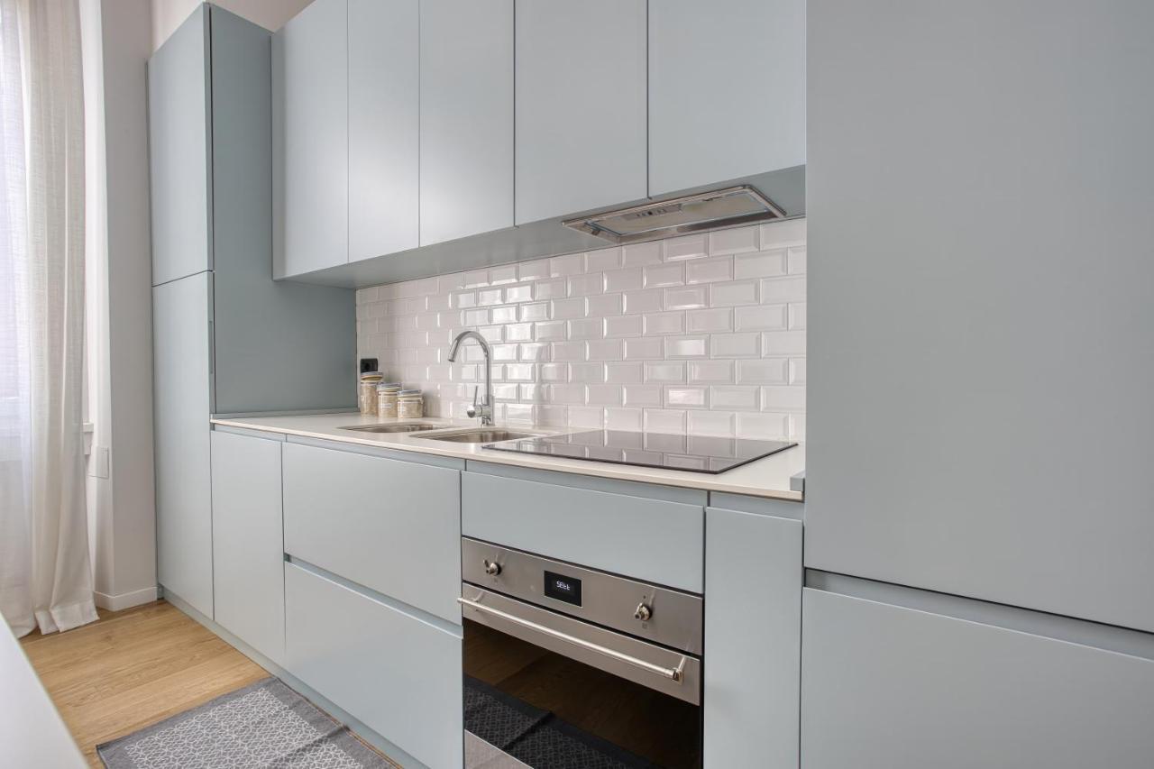 Joivy Lovely Apt, Easy Access To Centre Apartment Milan Bagian luar foto