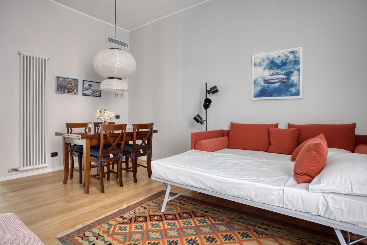 Joivy Lovely Apt, Easy Access To Centre Apartment Milan Bagian luar foto