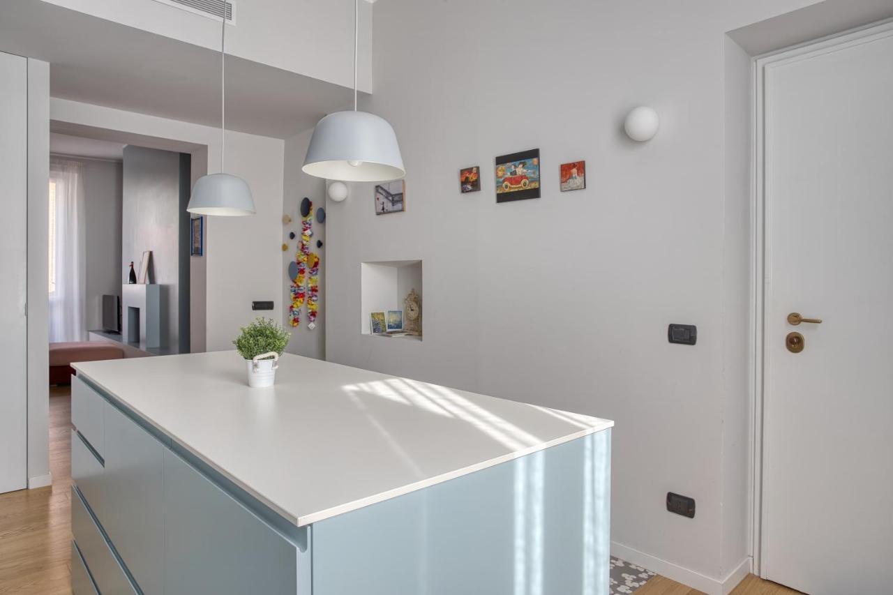 Joivy Lovely Apt, Easy Access To Centre Apartment Milan Bagian luar foto