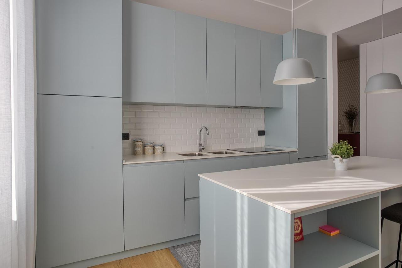 Joivy Lovely Apt, Easy Access To Centre Apartment Milan Bagian luar foto